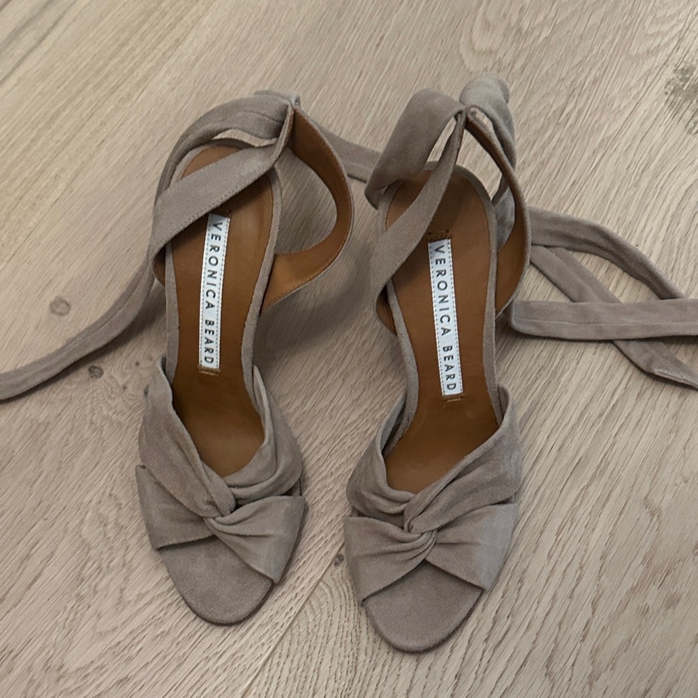 Veronica Beard Women's Taupe Knotted Heels